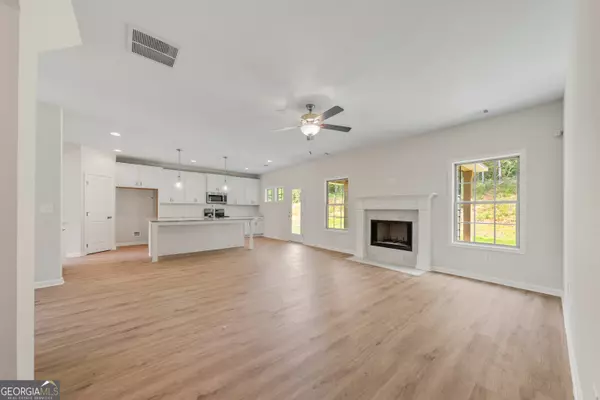 Grantville, GA 30220,623 Bohannon RD #4