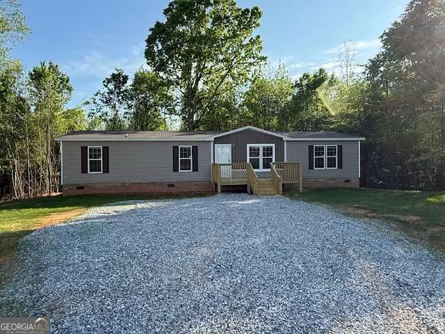 332 Dewaters, Commerce, GA 30529
