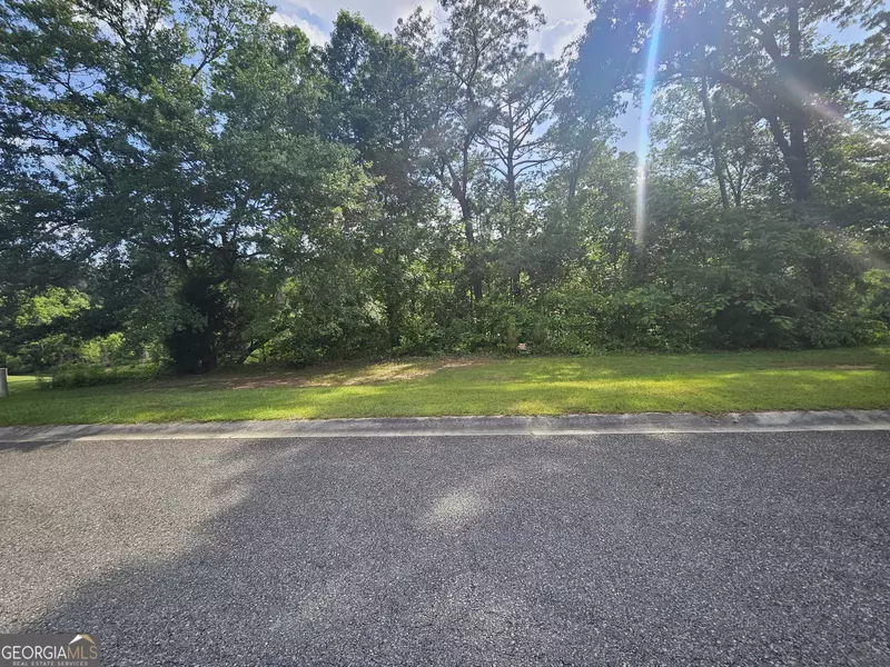 407 Arlington Falls CT, Bonaire, GA 31005