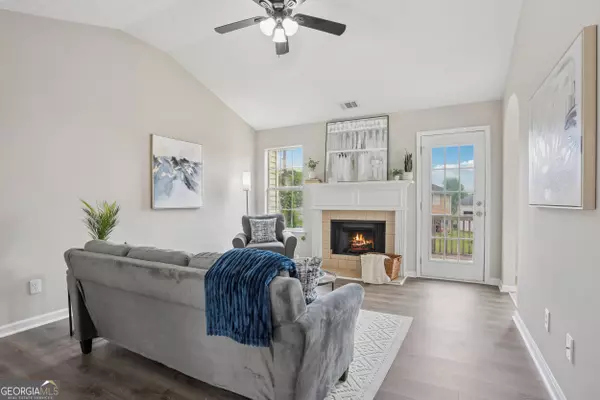 Ellenwood, GA 30294,5447 Lauren CV