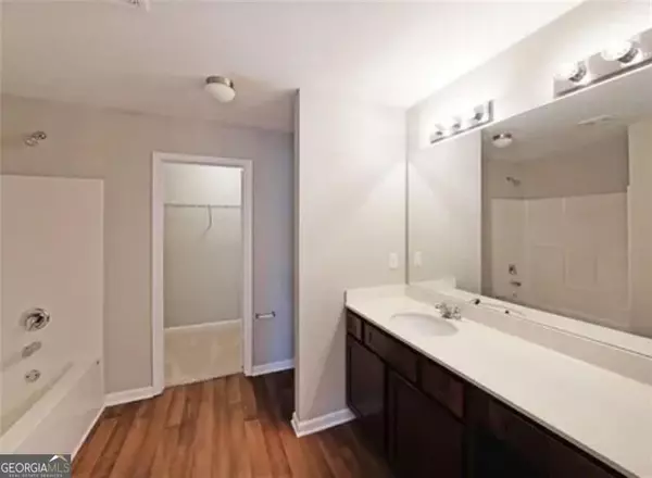 Athens, GA 30606,677 HOLLY SPRINGS CT