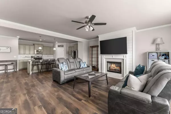 Flowery Branch, GA 30542,5202 Blake BR