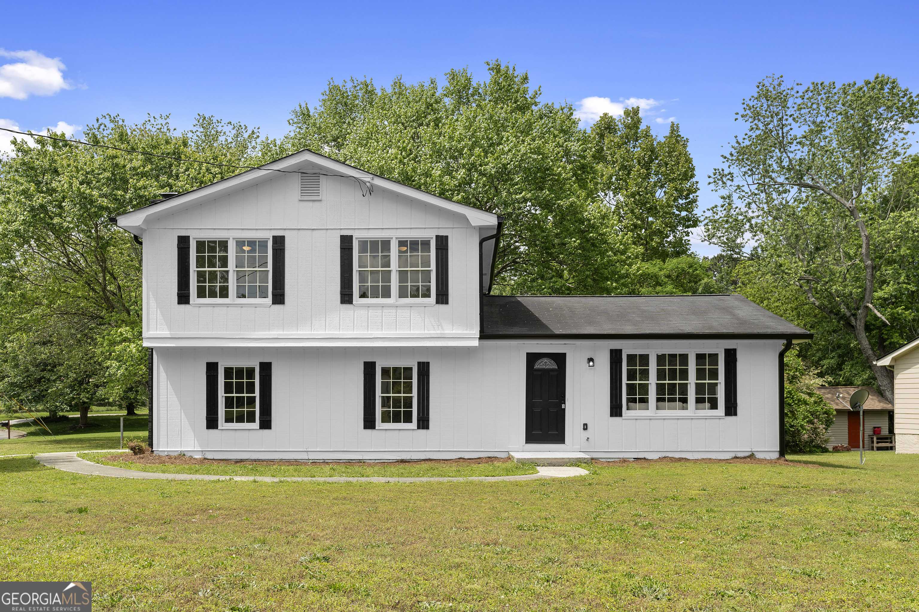 3107 Park LN, Snellville, GA 30078