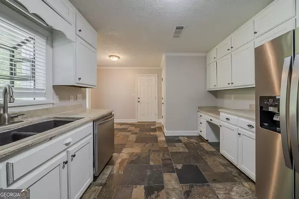 Lilburn, GA 30047,228 Amour WAY SW