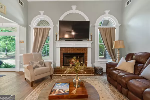 Forsyth, GA 31029,104 Old Oak DR