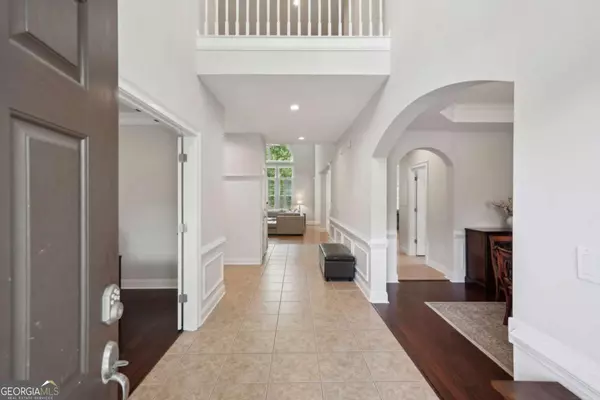Canton, GA 30115,553 Augusta DR