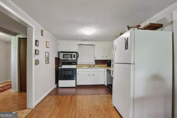 Rabun Gap, GA 30568,108 Elm LN