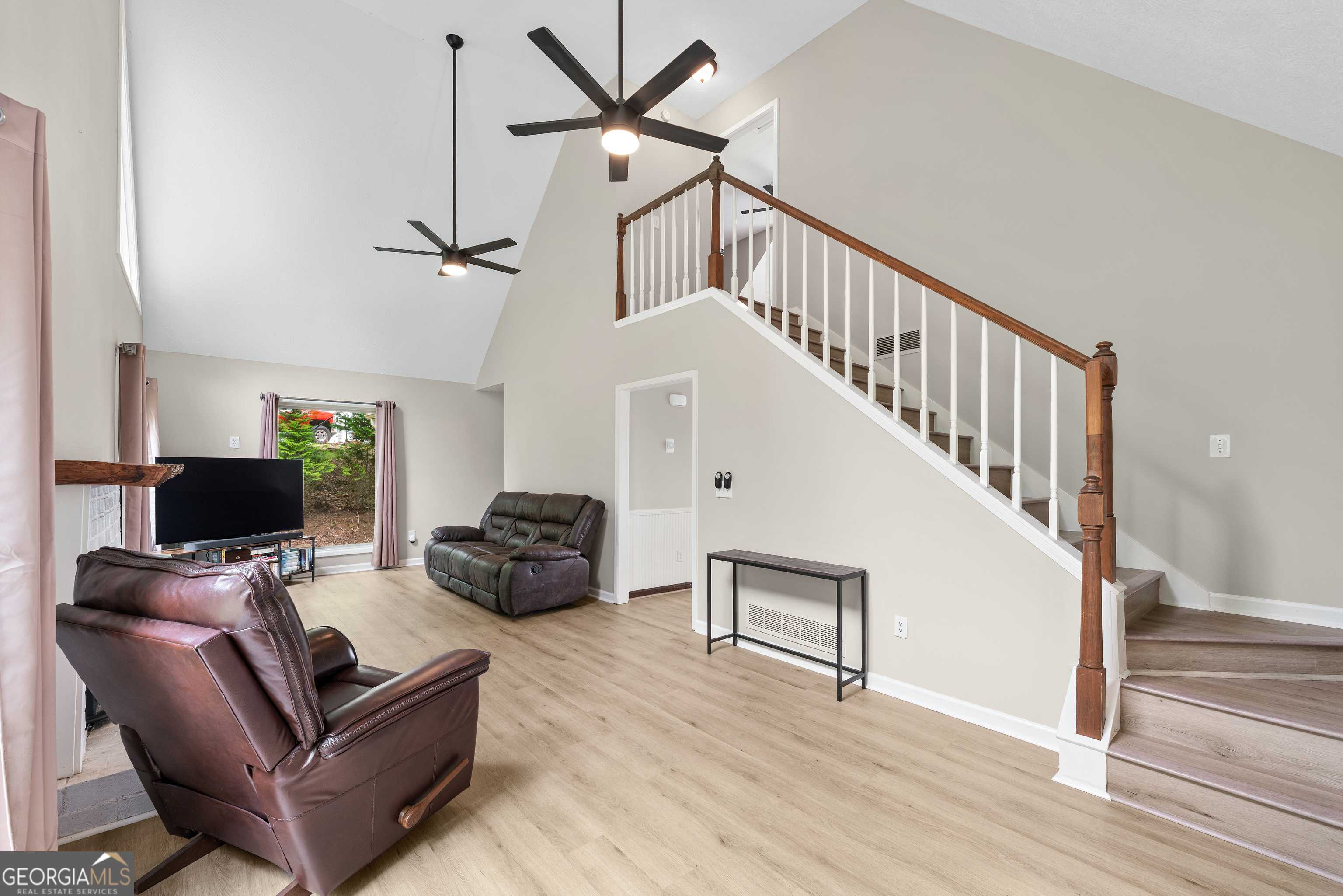 Waleska, GA 30183,105 Winn CT