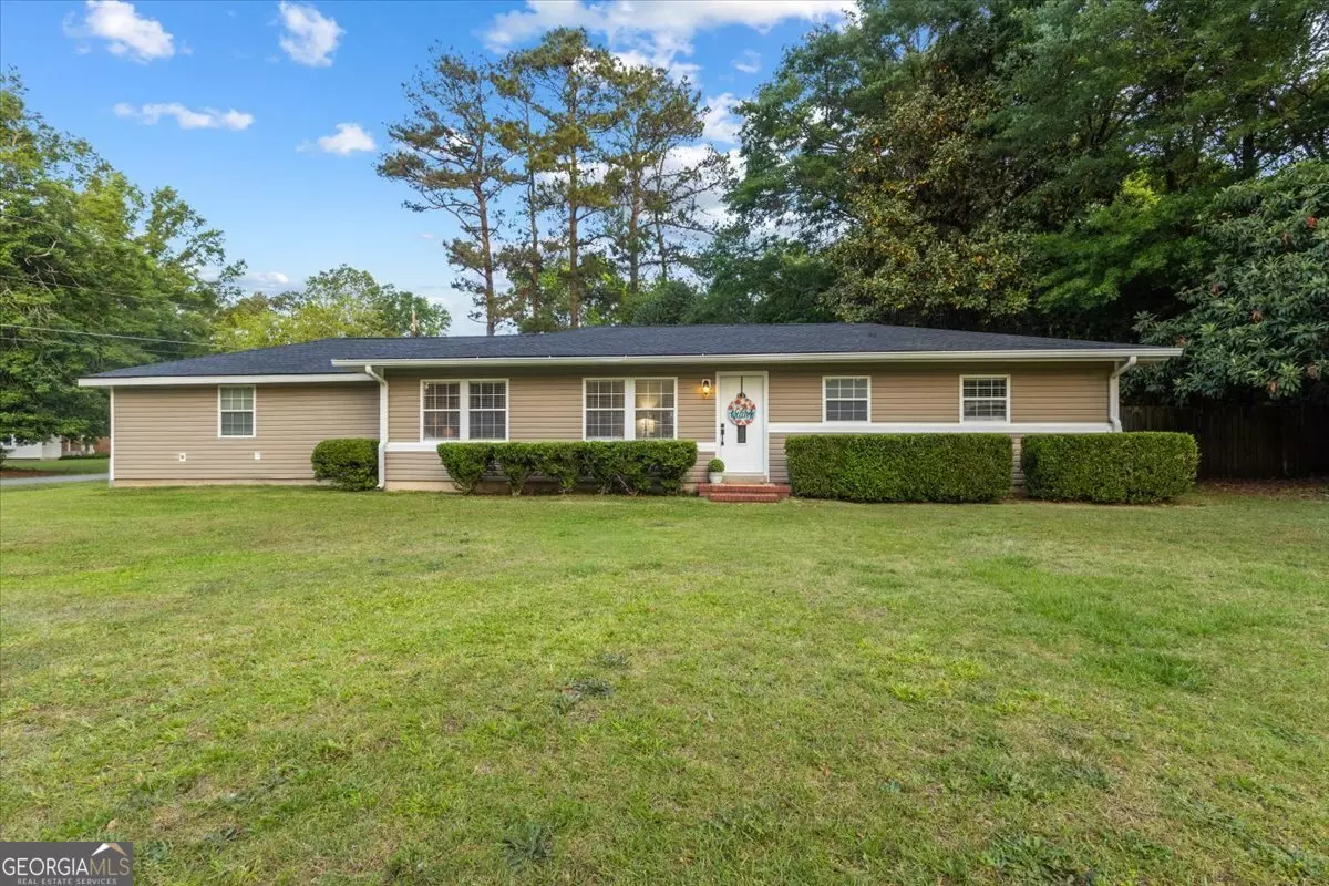 Perry, GA 31069,1305 Davis AVE