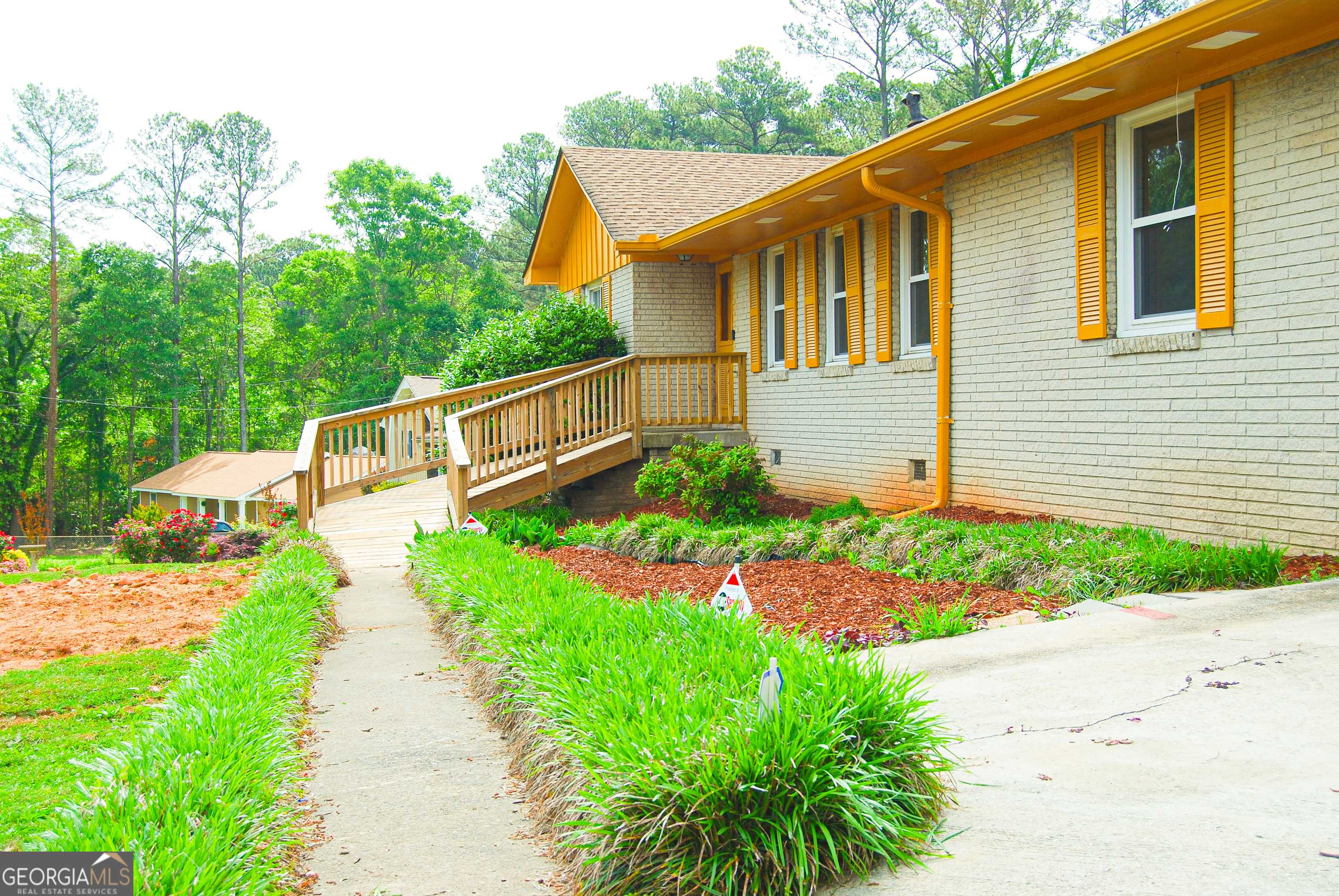 Riverdale, GA 30296,1584 Hebron LN