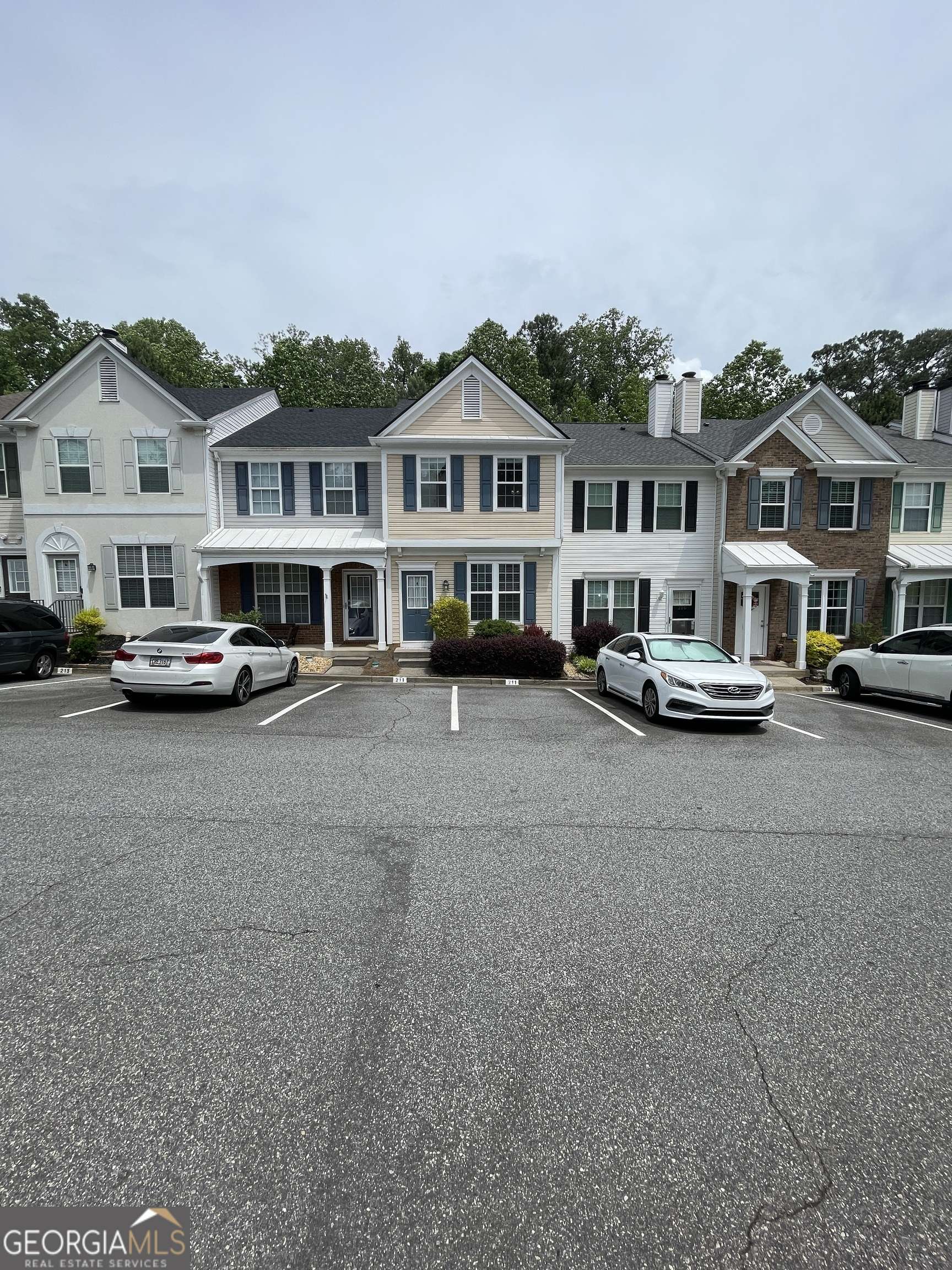 Alpharetta, GA 30022,211 Buckland DR
