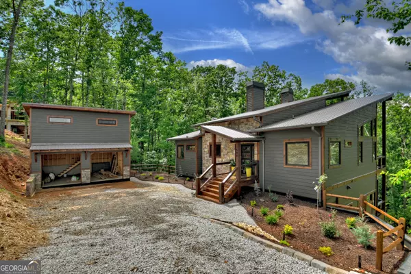 Blue Ridge, GA 30513,590 Deer Crest RD