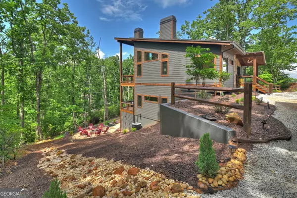 Blue Ridge, GA 30513,590 Deer Crest RD