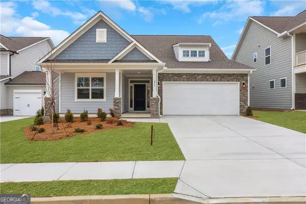 1829 Coffee LN, Hoschton, GA 30548