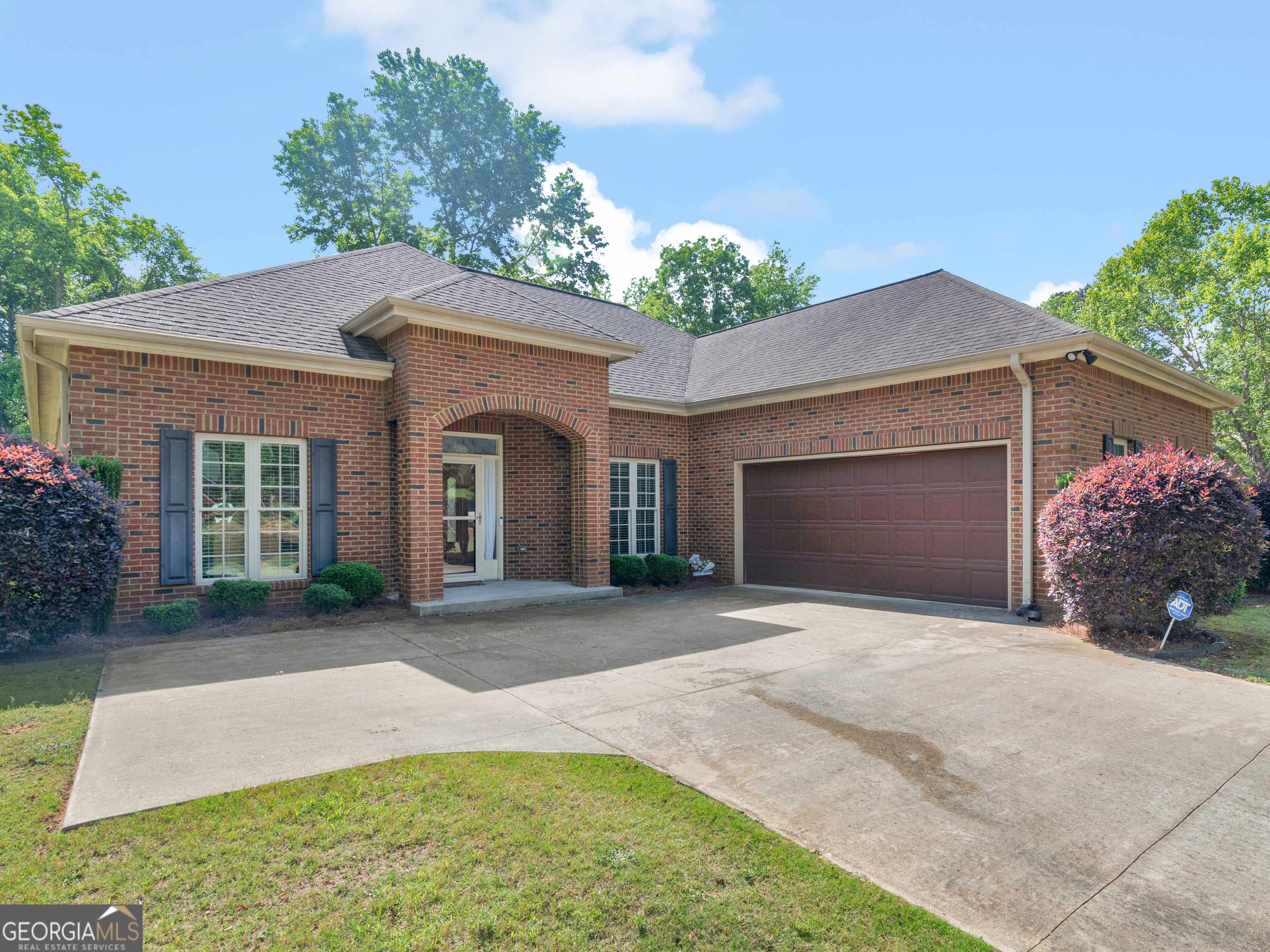 570 McGarity DR, Mcdonough, GA 30252