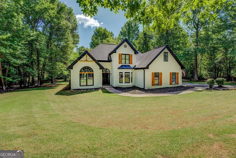 857 Cooper RD, Social Circle, GA 30025