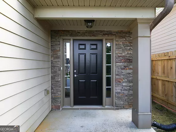 Woodstock, GA 30188,415 Village WAY