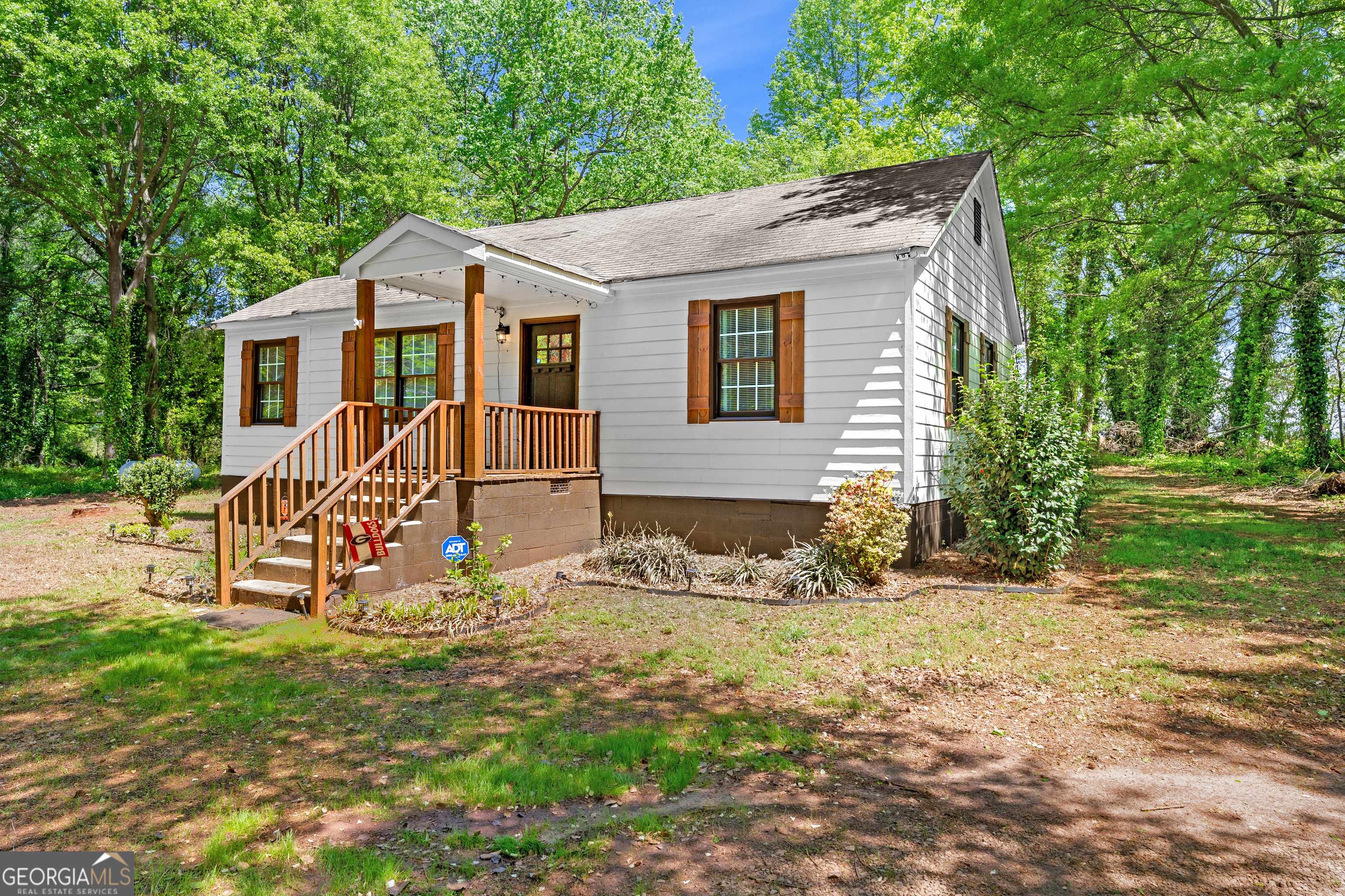 Lavonia, GA 30553,402 Providence Church RD