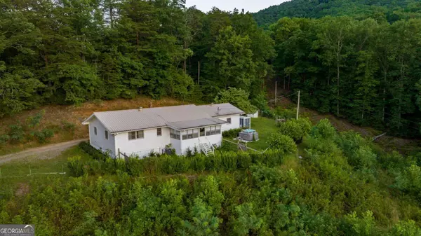 Blue Ridge, GA 30513,588 Pinetree RD