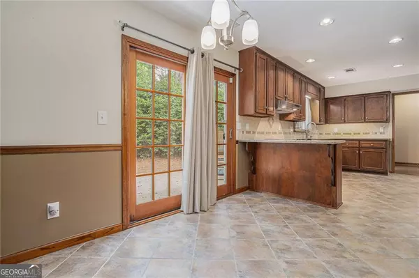 Roswell, GA 30076,130 Floss Flower CT