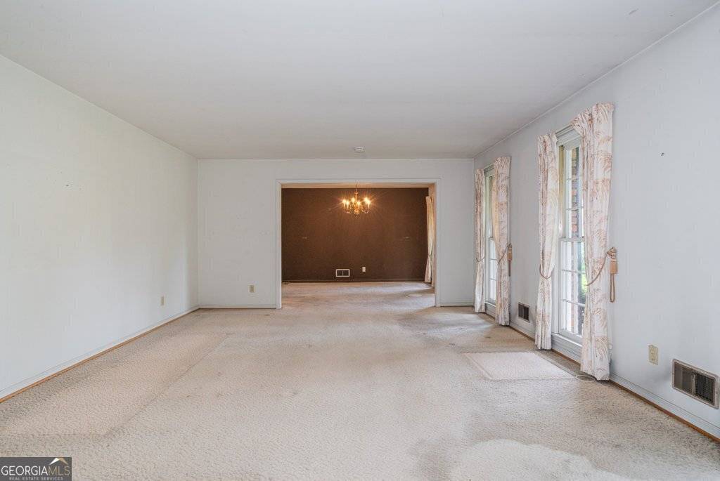 Smyrna, GA 30080,3916 Ridgewood DR SE