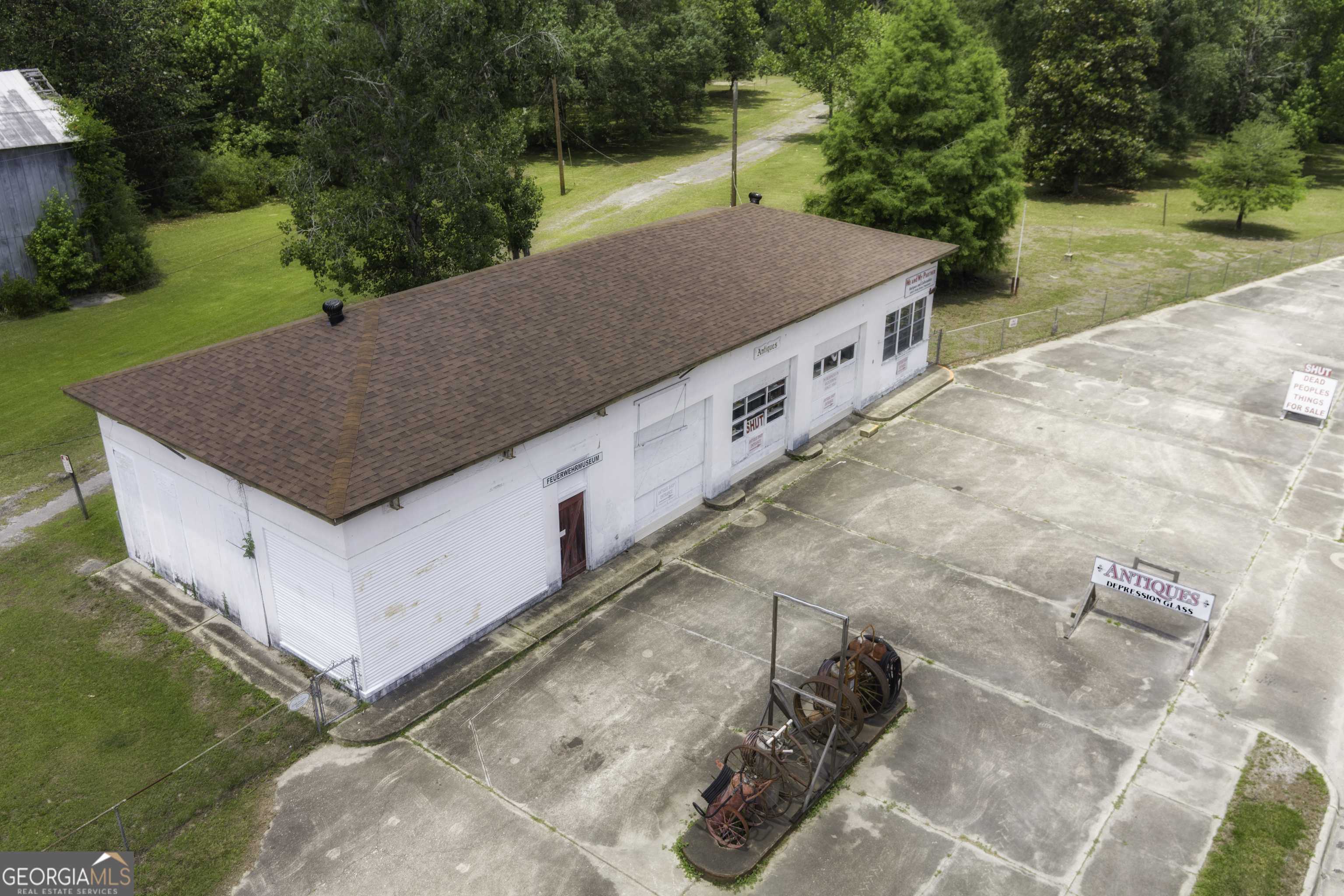 Woodbine, GA 31569,100 W Second St AVE