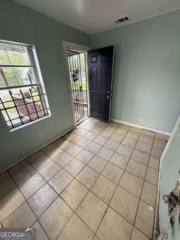 Savannah, GA 31415,819 W 42nd ST