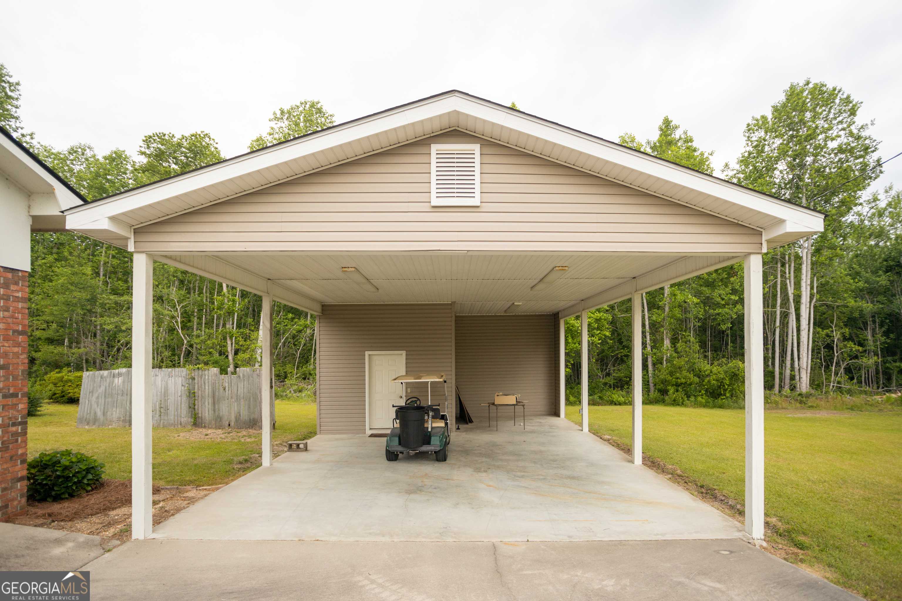 Swainsboro, GA 30401,143 Atkinson DR