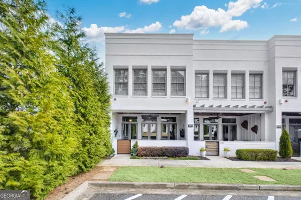 212 Sessions ST,  Woodstock,  GA 30188