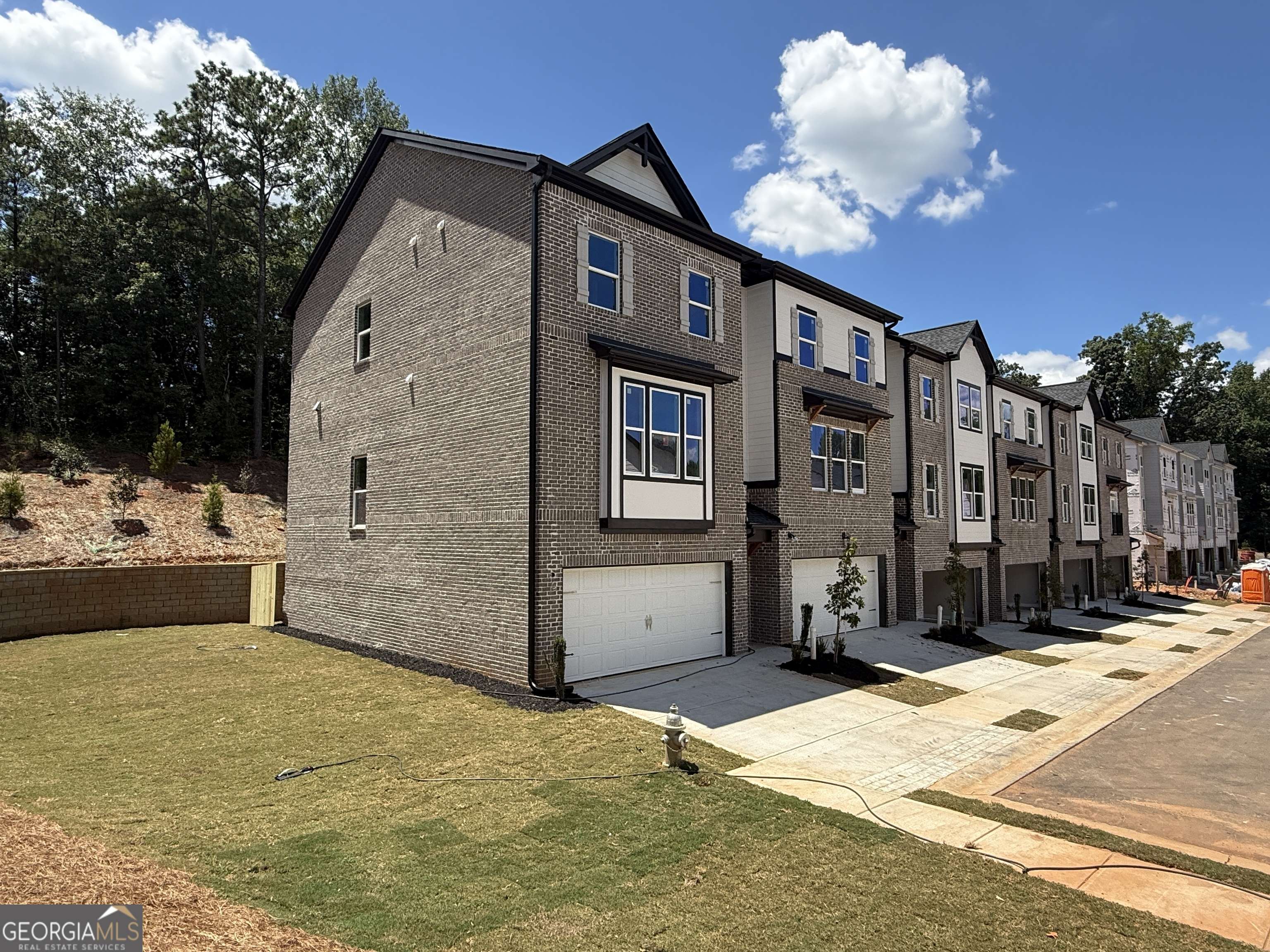 Tucker, GA 30084,2 Rock Park WAY #13