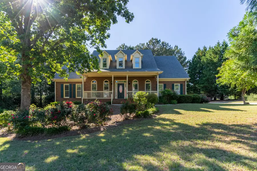 1210 Lancelot CT, Loganville, GA 30052