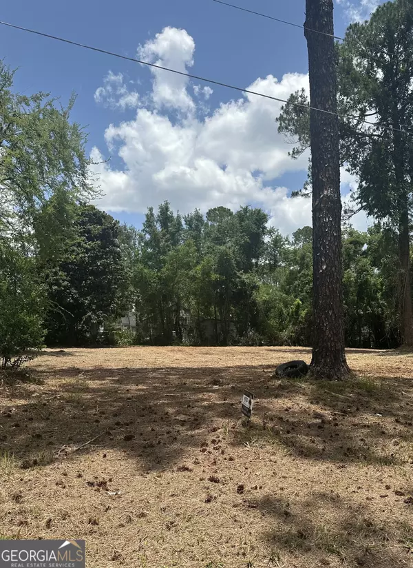 Waycross, GA 31501,1102 Saint Marys DR