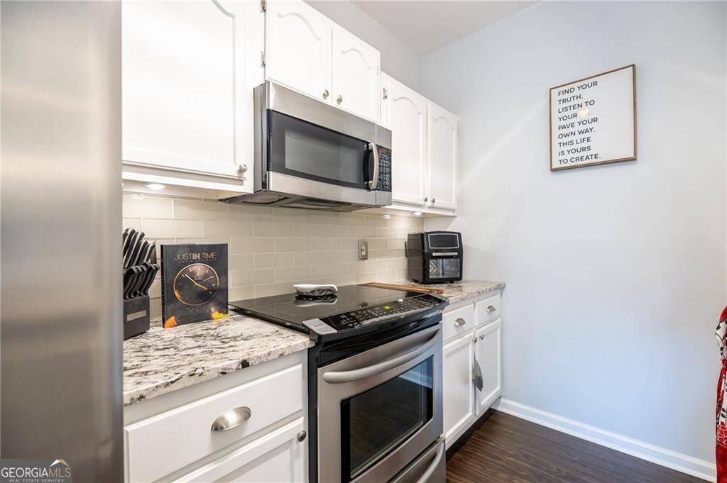 Atlanta, GA 30324,2700 Pine Tree RD NE #2204
