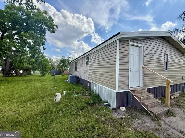 Nicholls, GA 31554,101 S Taylor