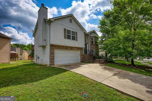 Ellenwood, GA 30294,2000 Redwood TRCE