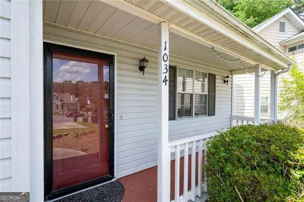 1034 Hillsborough NW, Kennesaw, GA 30144