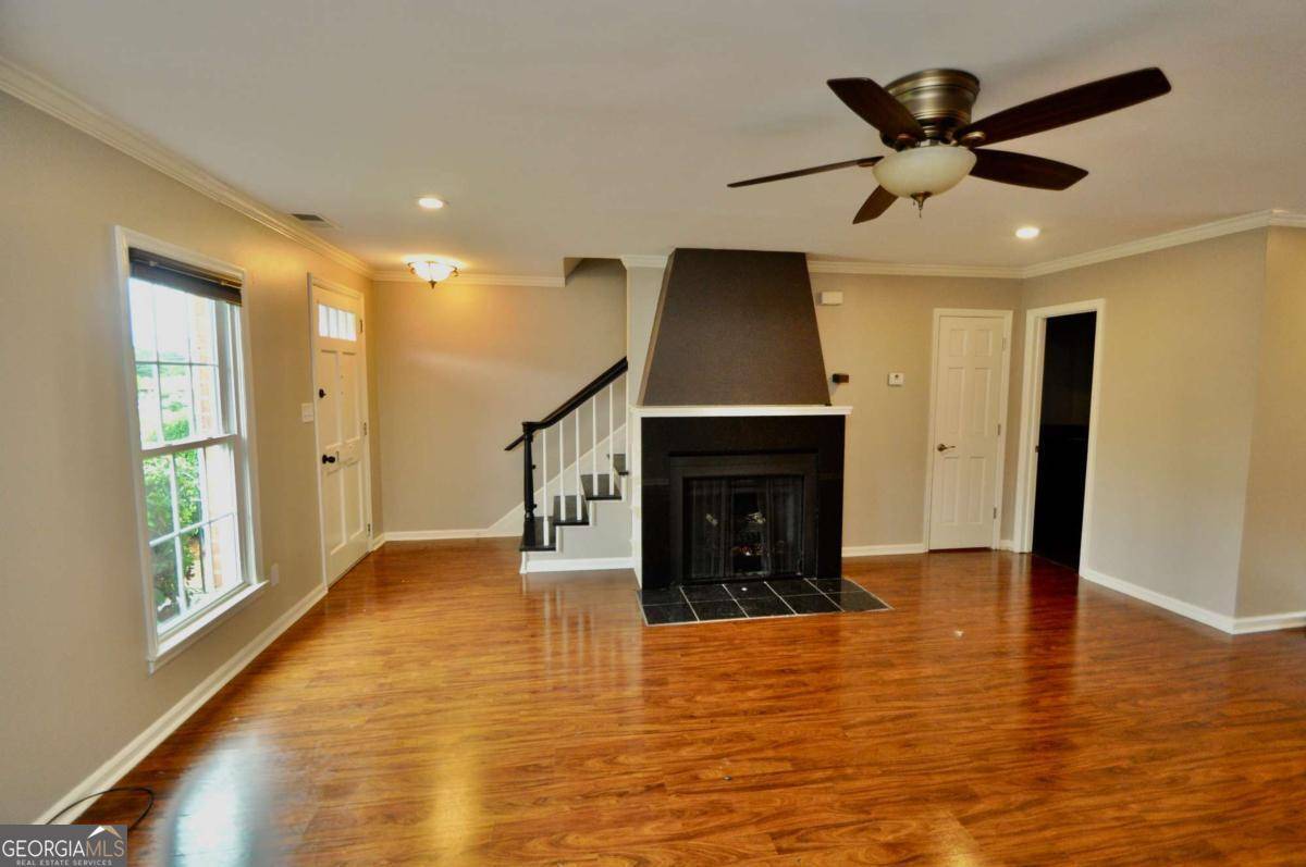 Athens, GA 30605,115 Georgetown DR #A8