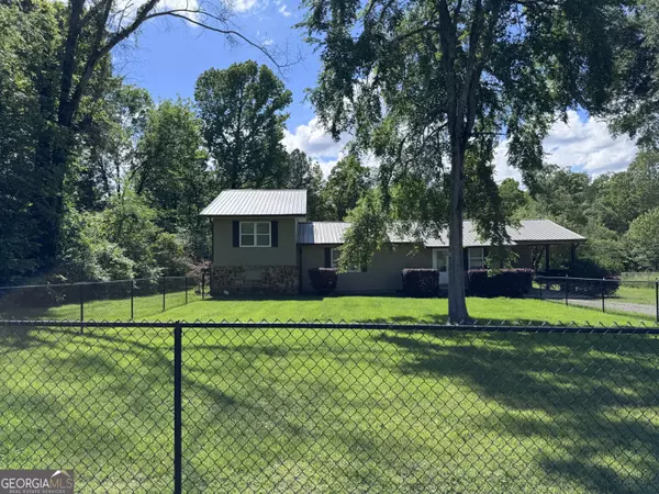 10 Woodland DR, Centre, AL 35960