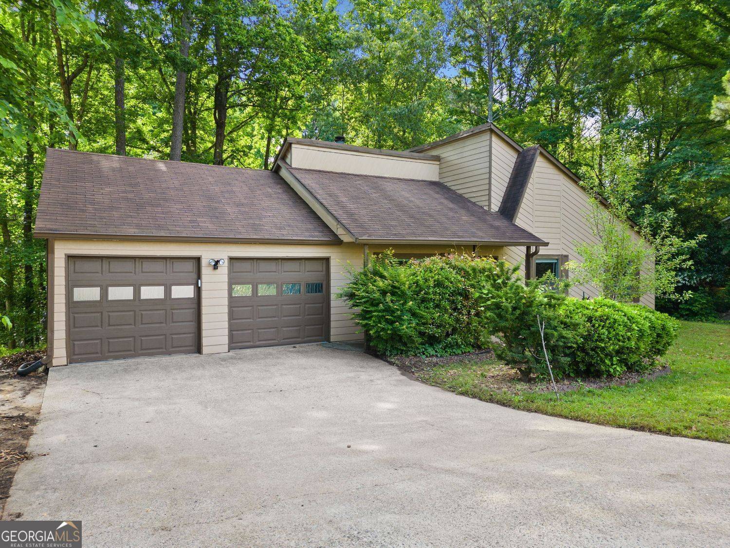 Woodstock, GA 30188,162 Riverchase DR