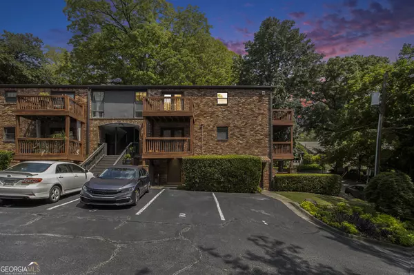 Atlanta, GA 30309,323 8th ST NE #7