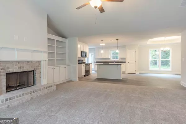 Martin, GA 30557,11552 Highway 17 #1