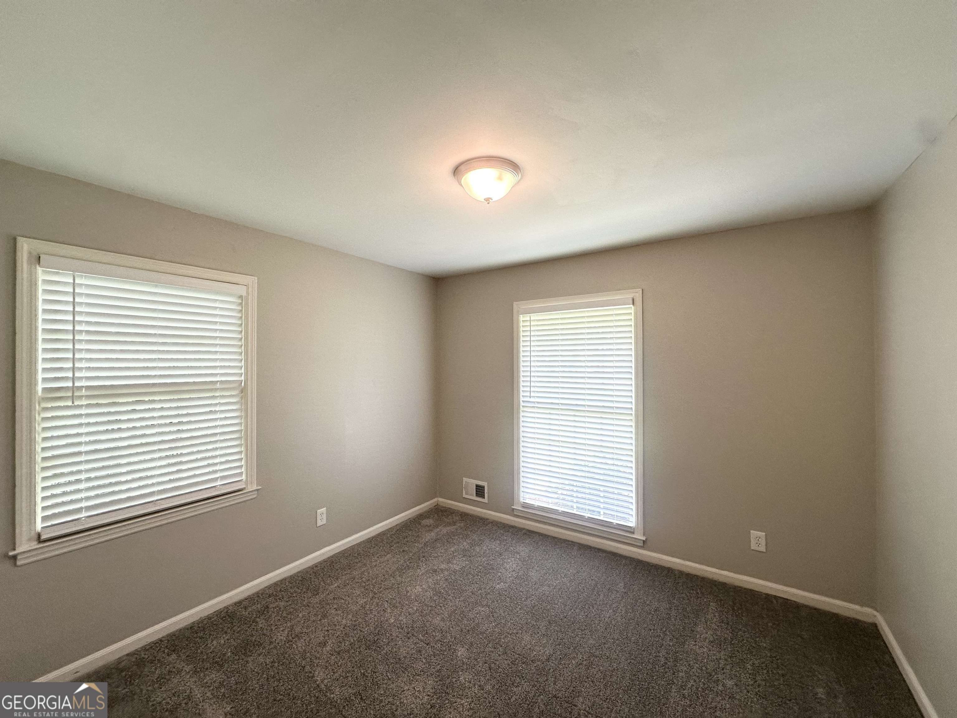Stone Mountain, GA 30083,4313 Executive DR