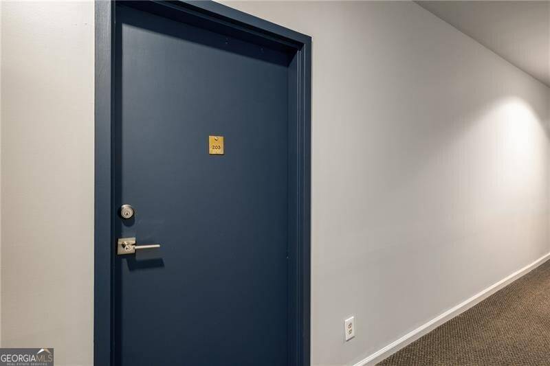Atlanta, GA 30309,1421 Peachtree ST NE #203