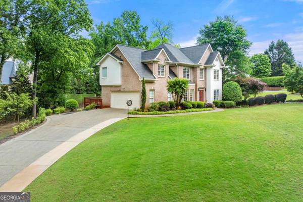 125 Forrest Lake RD, Johns Creek, GA 30022