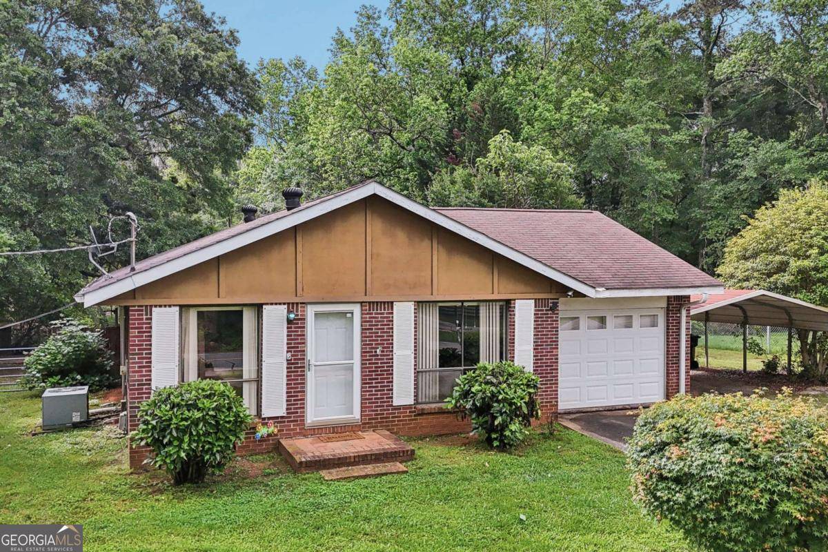 2381 W Grantville RD, Newnan, GA 30263