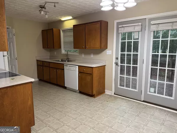 Milledgeville, GA 31061,141 Glenn DR