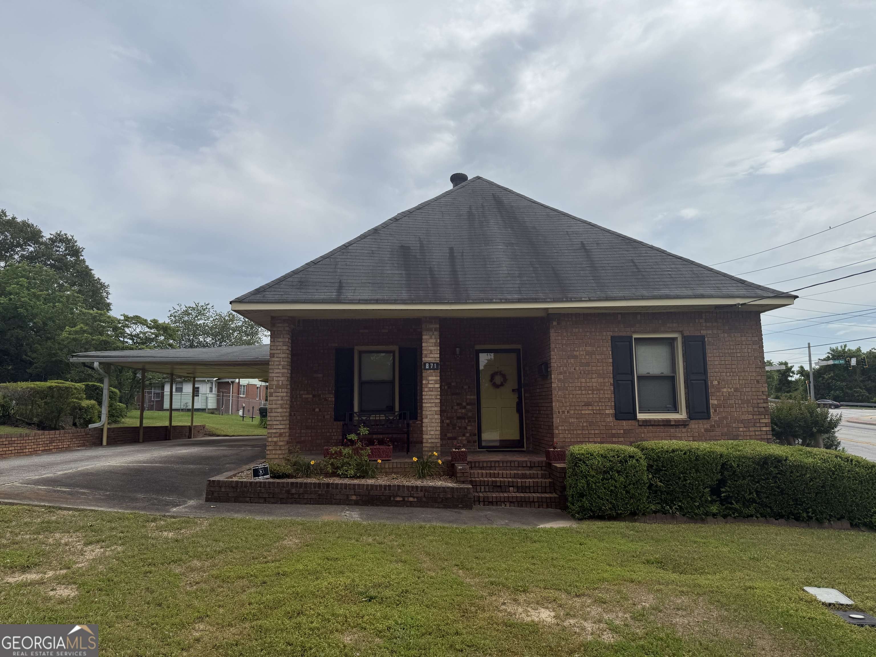 Conyers, GA 30012,871 Malcom ST SE