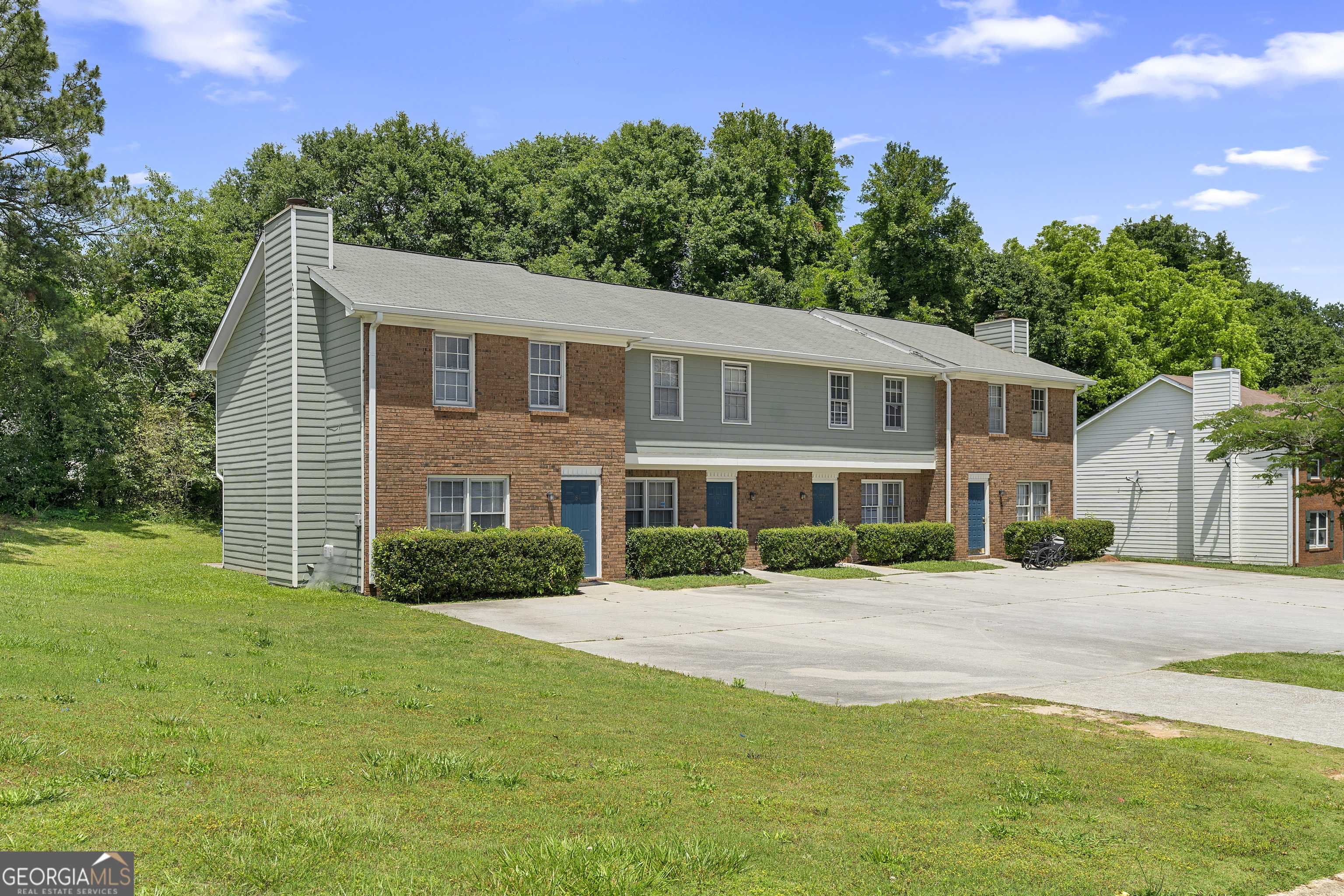 675 Hunting Creek LN SE, Conyers, GA 30013