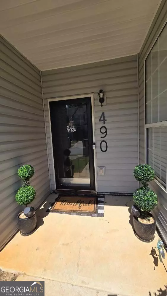 Newnan, GA 30263,490 Rosewood LN