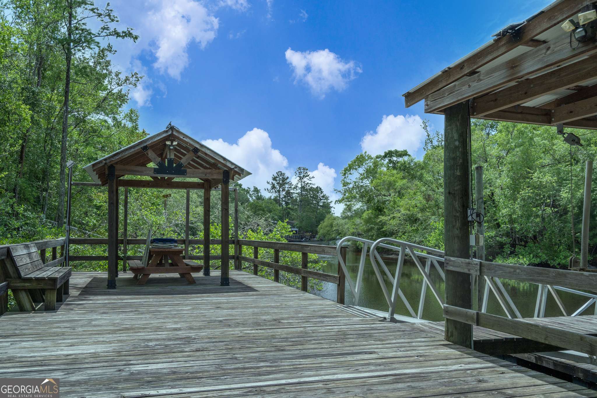 White Oak, GA 31568,4068 3 R Fish Camp RD